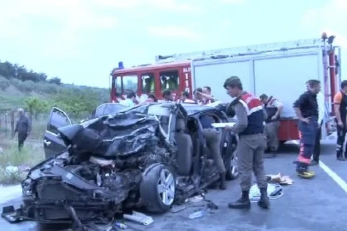 Sakarya’da korkunç kaza: 4 ölü, 3 yaralı