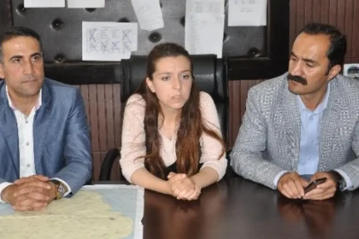 Tehdit etmişti, özür diledi