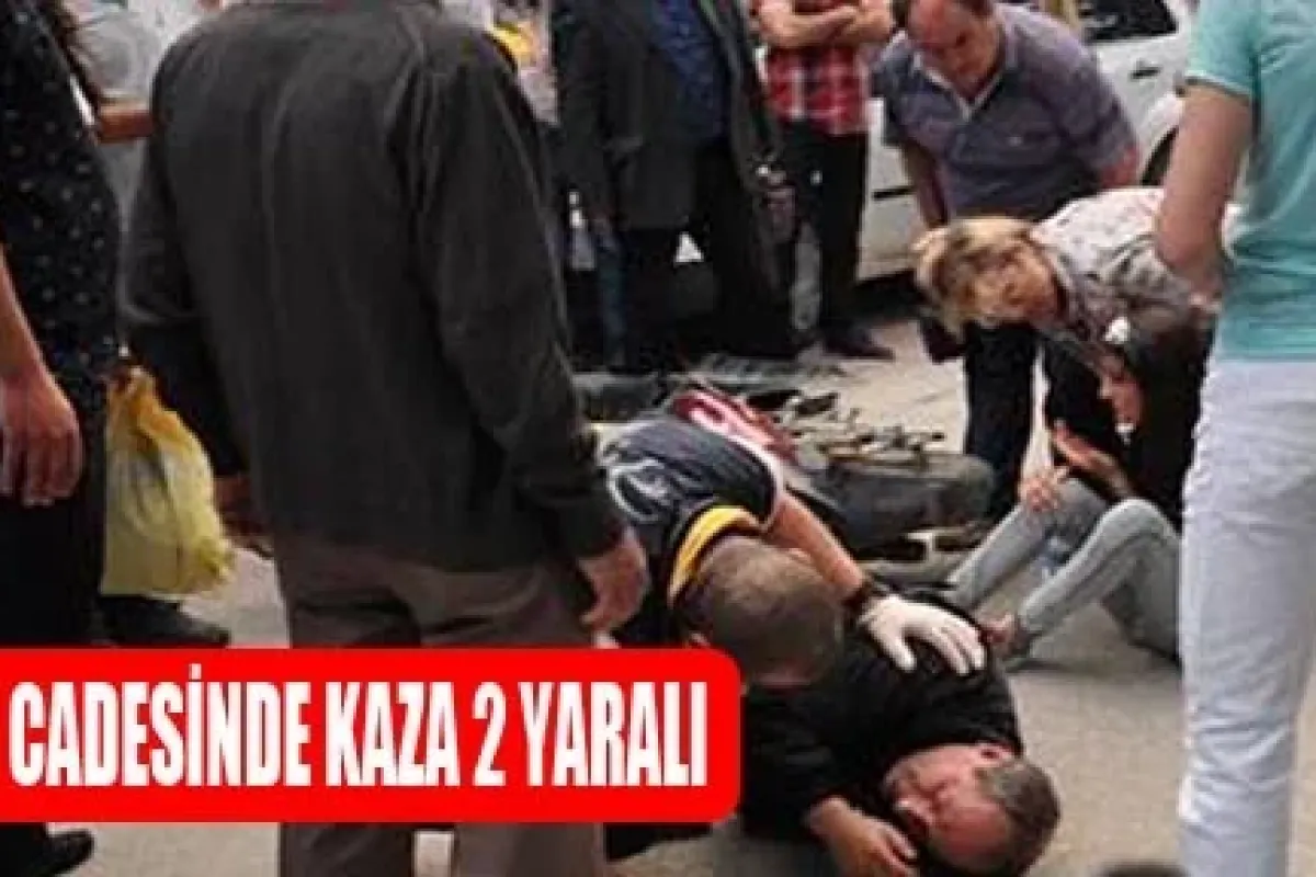 Park caddesinde kaza; 2 yaralı