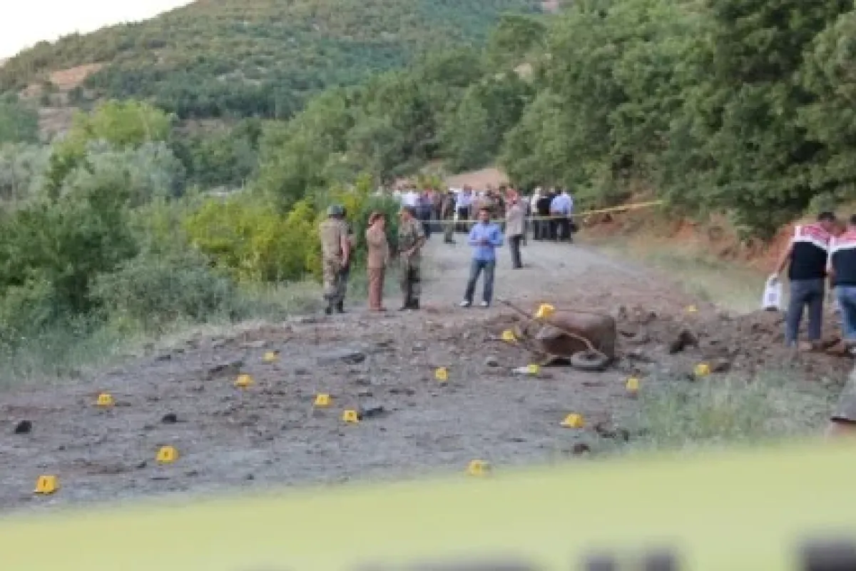 Patlamada baba ve 2 oğlu hayatını kaybetti