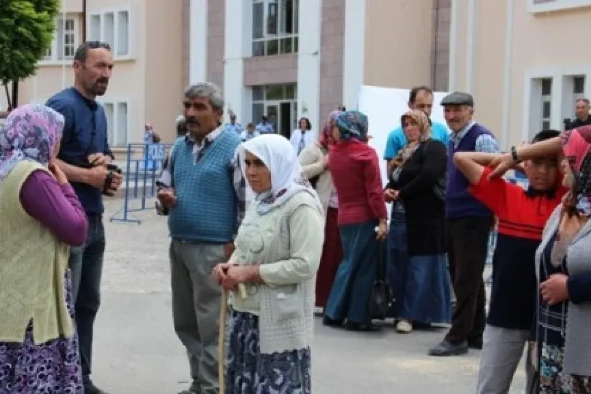 Madenci ailelerin tepkisi dinmiyor