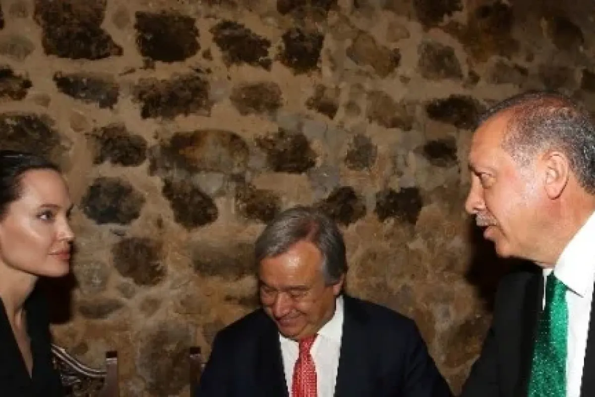 Erdoğan Jolie ile bir arada