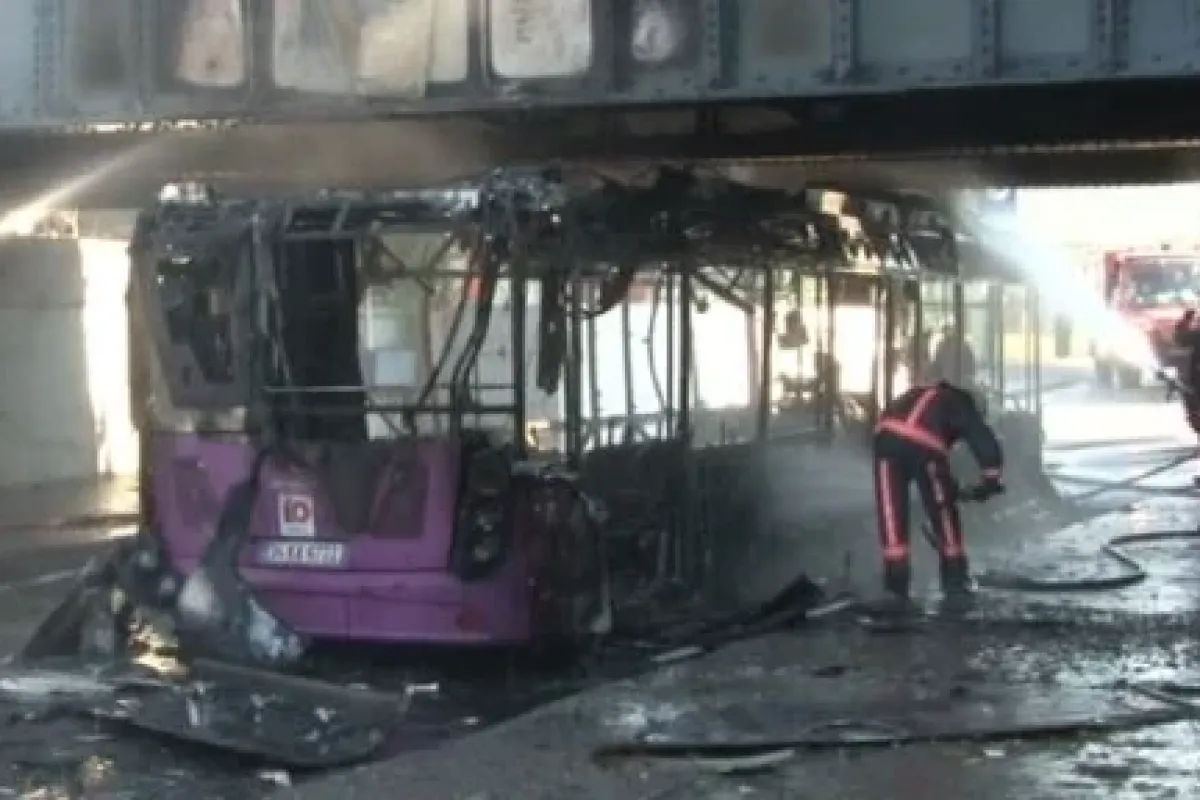 İstanbul’da belediye otobüsü patladı
