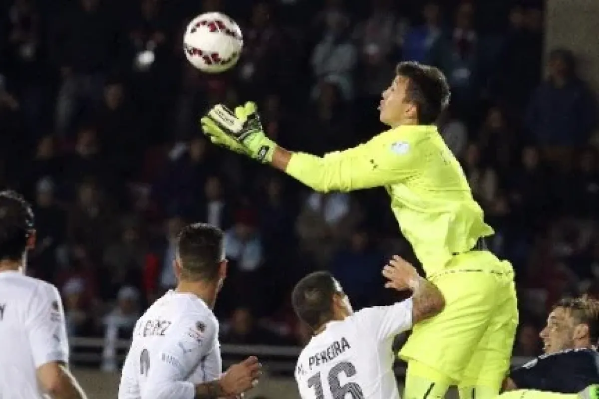 Muslera Uruguay’ı kurtardı