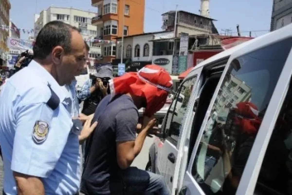 Türk bayraklı intihar girişimi