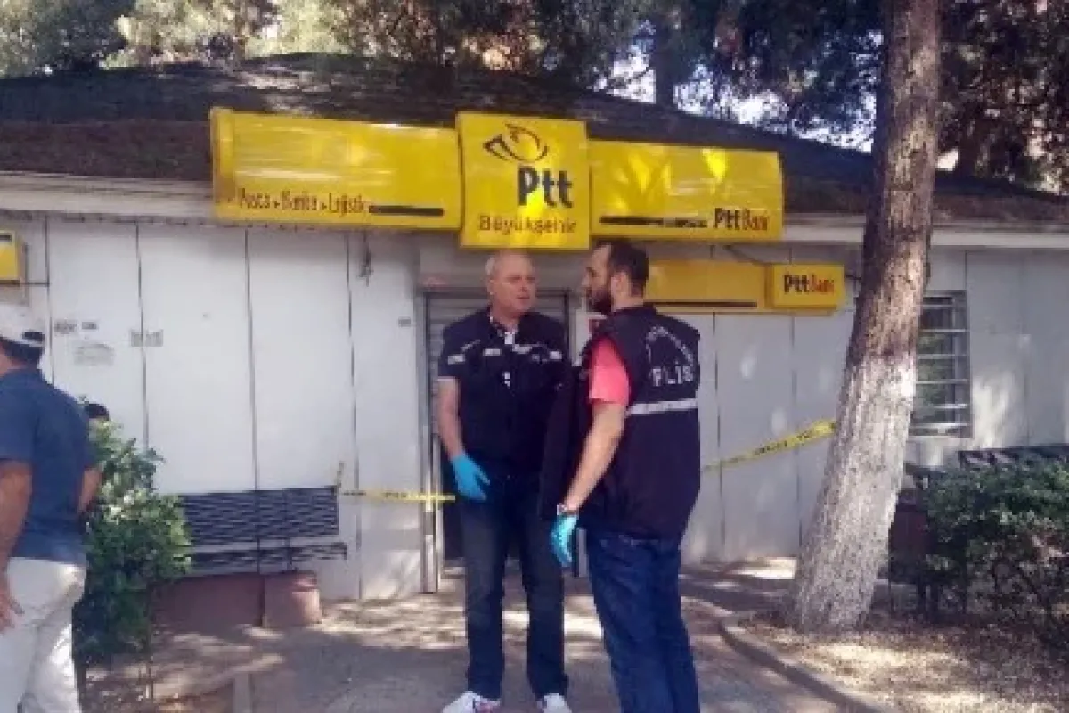 Polis merkezinin bitişiğindeydi ama soyuldu !
