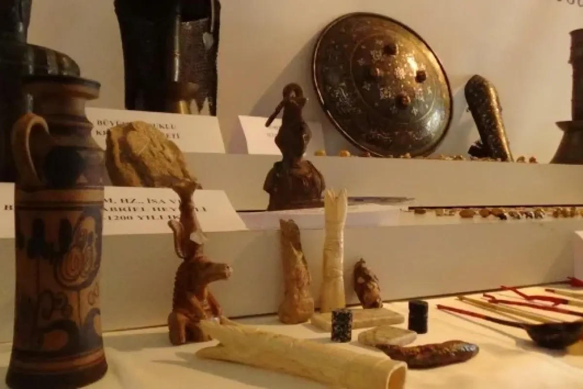 Teröristlerin yağmaladığı tarihi eserler İstanbul’da ele geçirildi