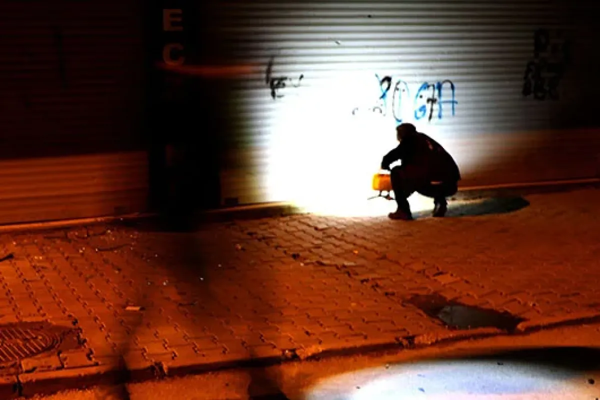 Adana’da polis karakolu yakınına EYP atıldı