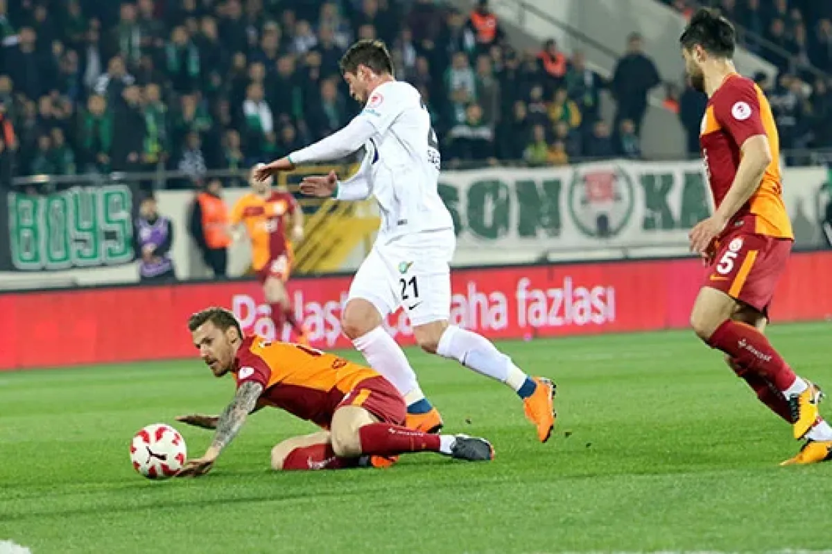 ÖZET İZLE: Akhisarspor 1-2 Galatasaray Maçı ve Golleri İzle| Akhisarspor Galatasaray kaç kaç bitti?