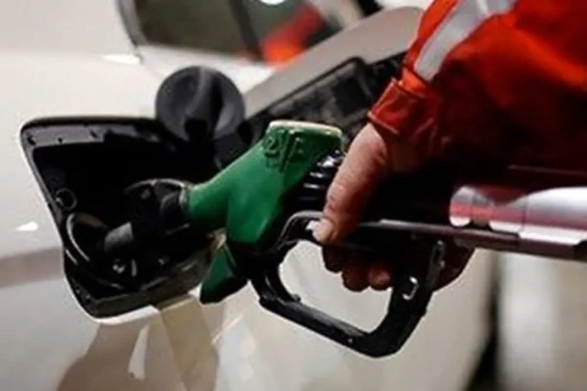 Benzine 5 gün sonra bir zam daha