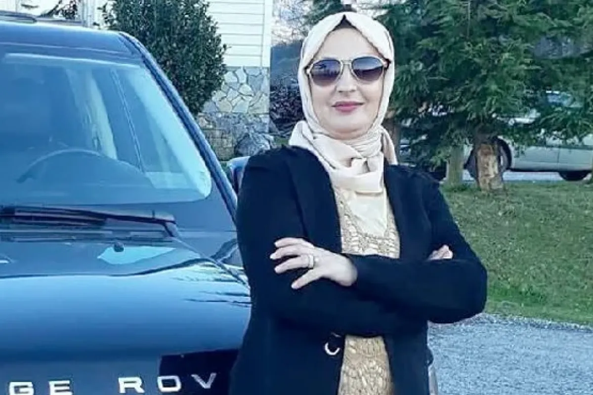 Birlikte yaşadığı kadını 4 el ateş ederek öldürdü
