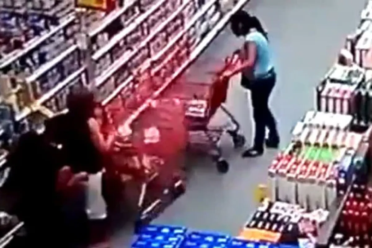 Akıllara durgunluk veren hırsızlık taktiği kameralara takıldı