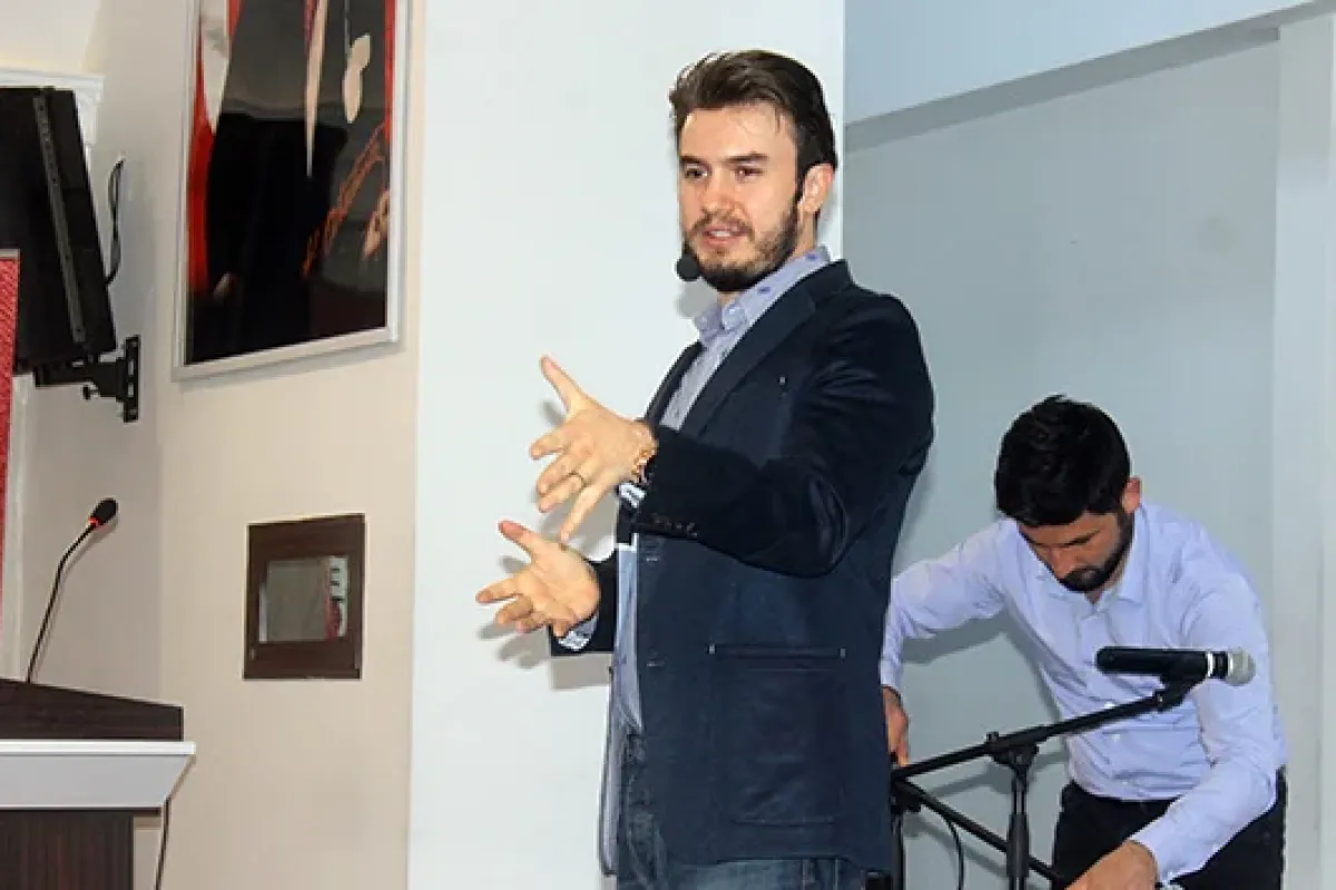 Ünlü sanatçı Mustafa Ceceli'den seçim açıklaması