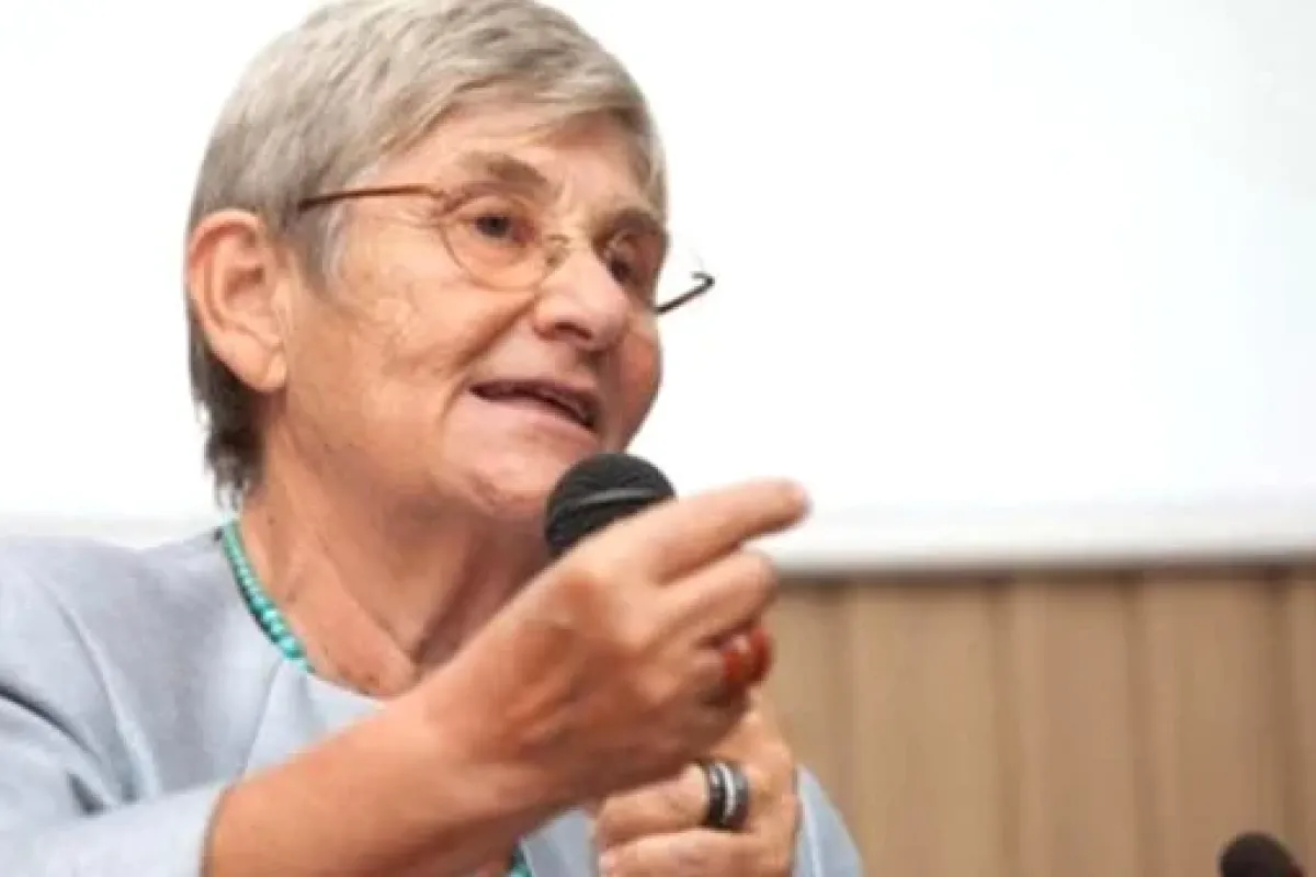 Canan Karatay'dan Ezber Bozan Bir Çıkış Daha: Meyve Suyunun Alkolden Farkı Yok