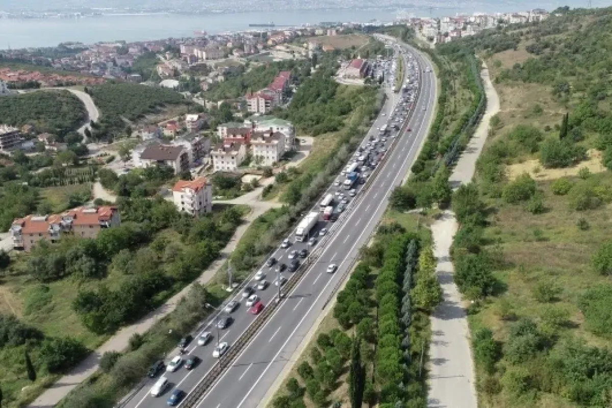 Trafik kilit! Akın akın gidiyorlar