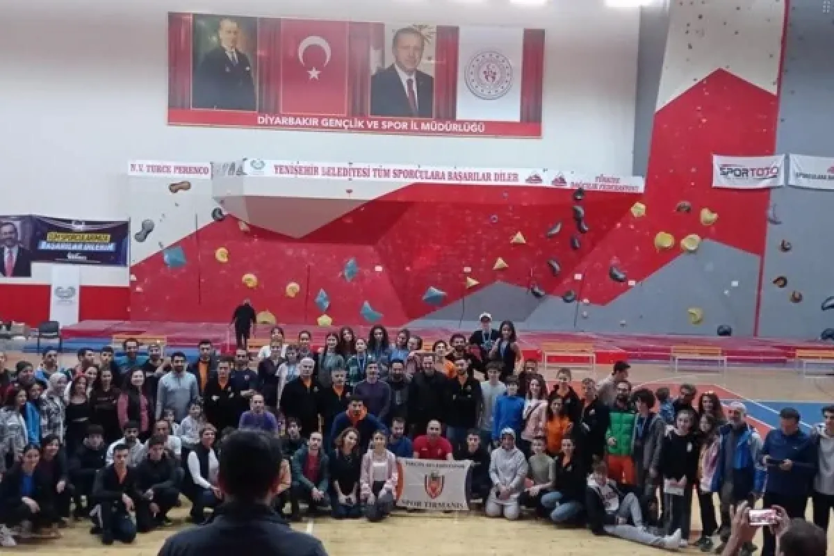 İnegöllü sporcular Diyarbakır'dan dereceyle döndü