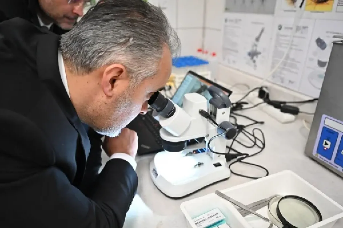 Sinekle mücadele laboratuvara taşındı