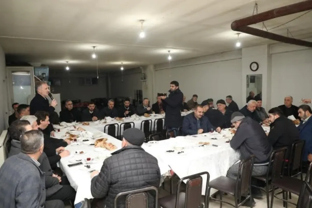 Akhisar’a Spor Salonu Ve Meydan Müjdesi
