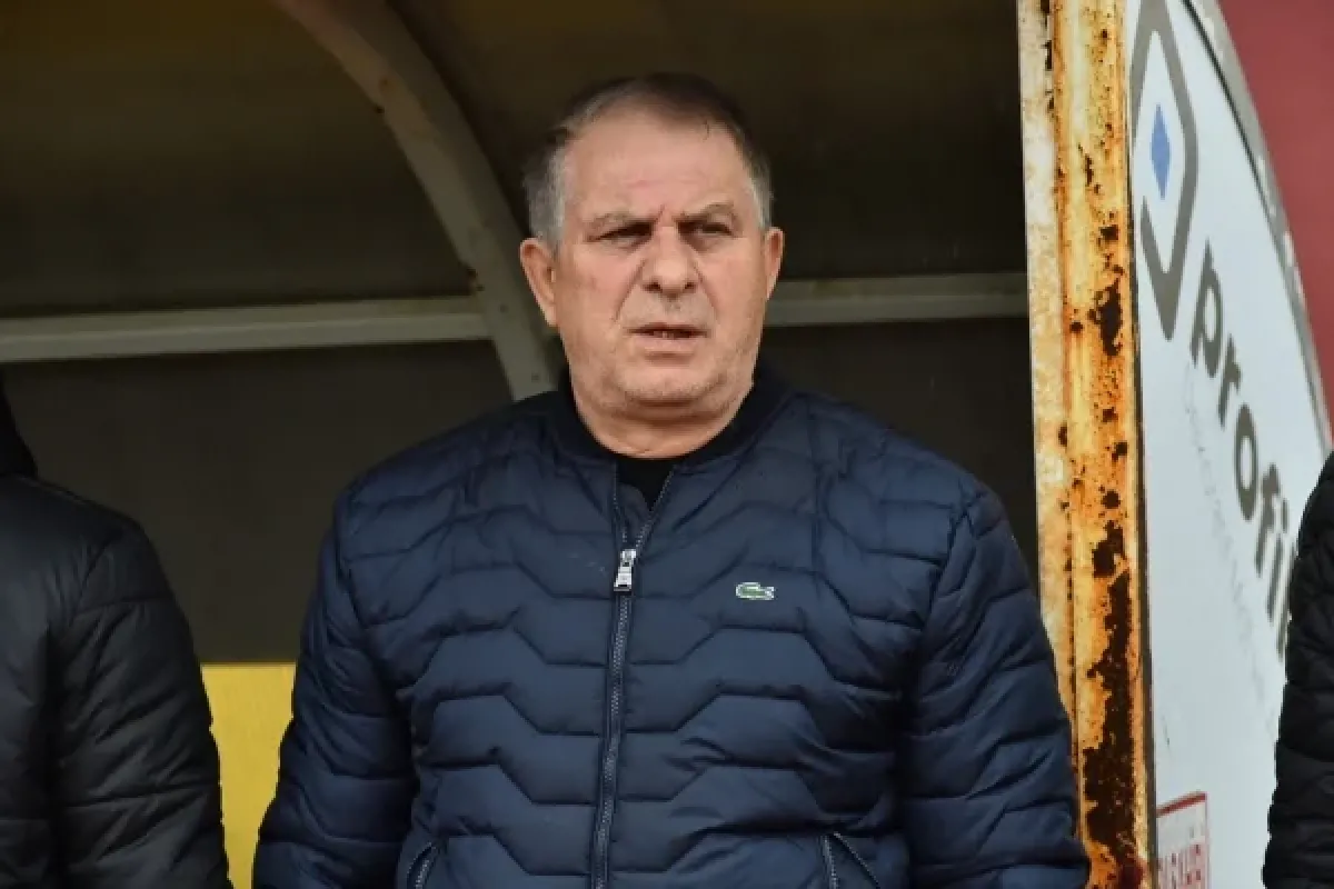 İnegölspor Teknik Direktörü Bahaddin Güneş, hastaneye kaldırıldı