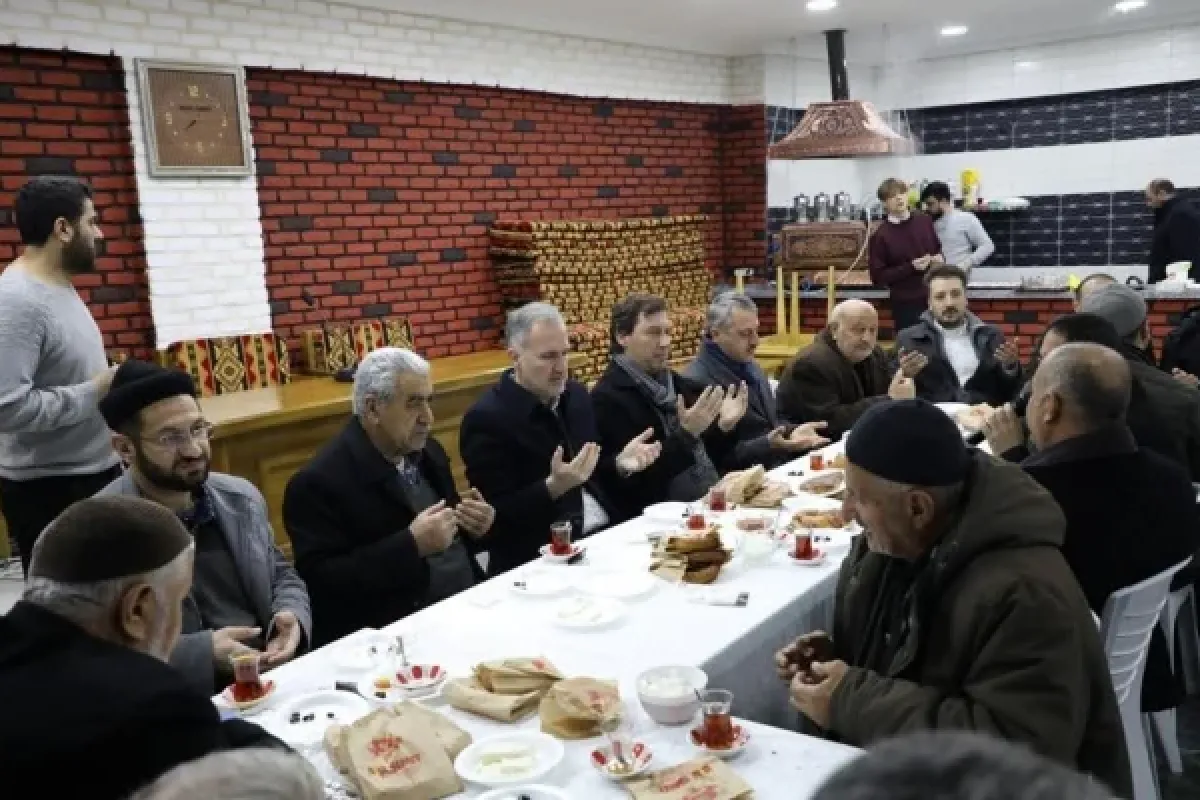 Bereket Sofrası Huzur Mahallesinde Kuruldu