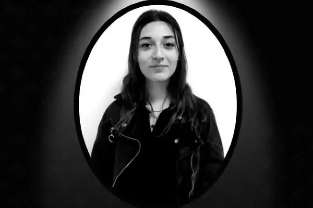 Lise Öğrencisi Depremde Hayatını Kaybetti