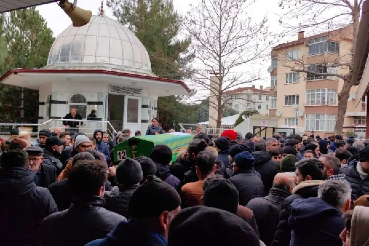 Son yolculuğuna uğurlandı