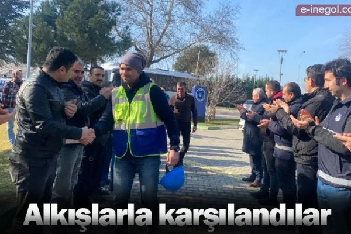 Alkışlarla karşılandılar