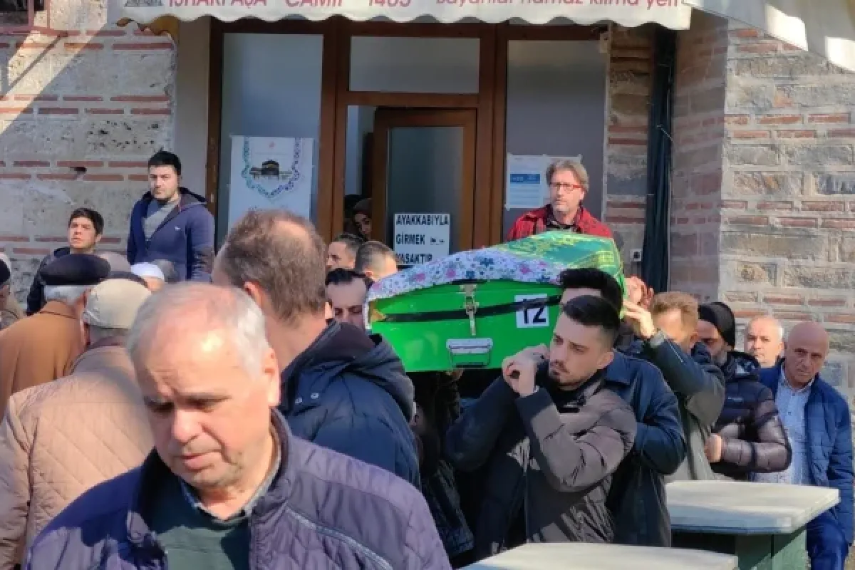 İnegöllü kadın gözyaşları arasında defnedildi