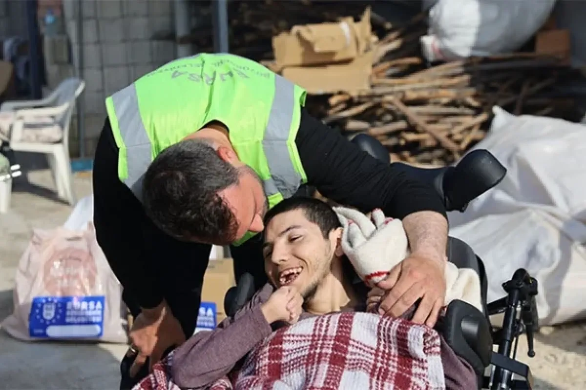 Bursa, deprem bölgesinde gönüllere dokunuyor
