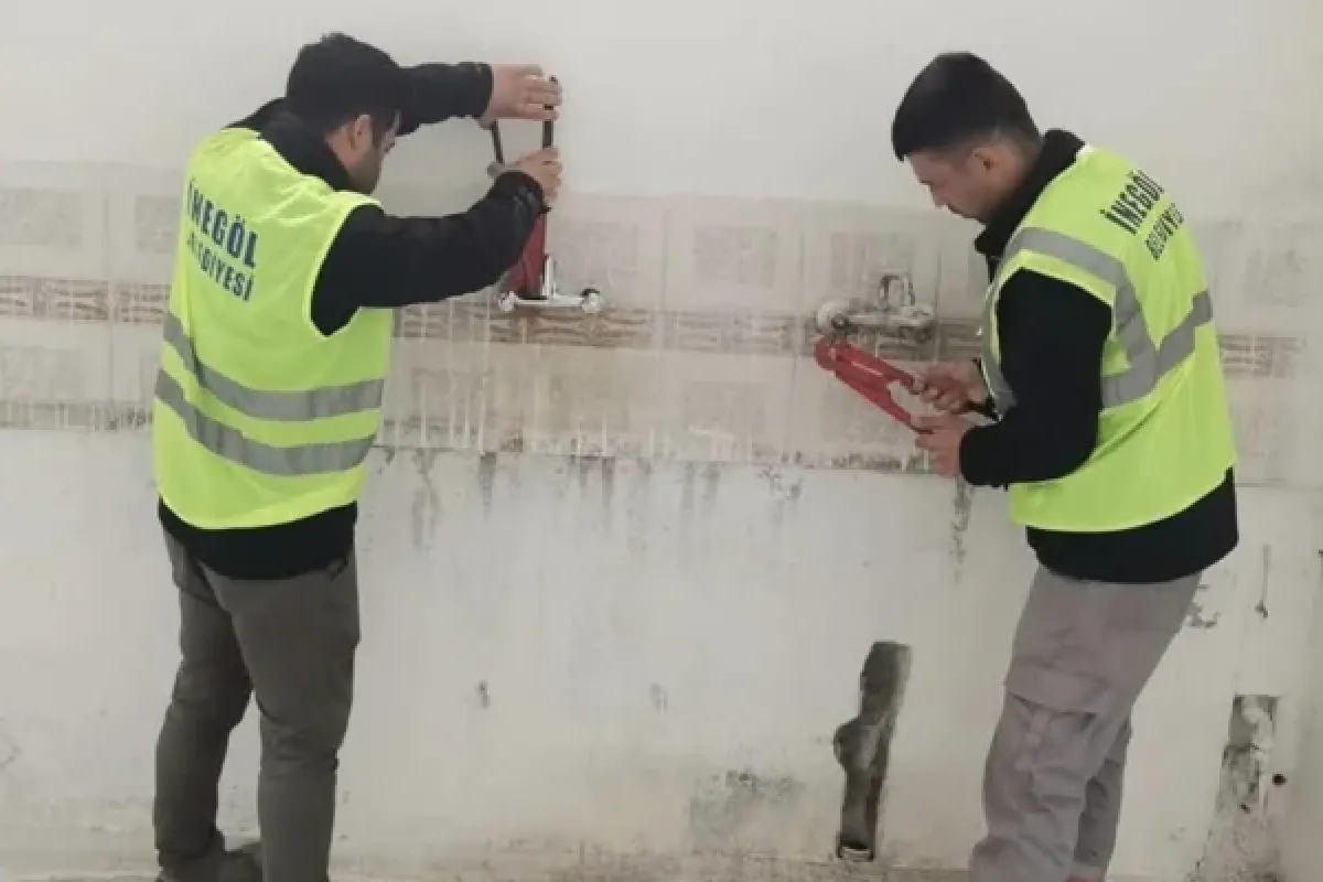 Deprem bölgesine destekler sürüyor