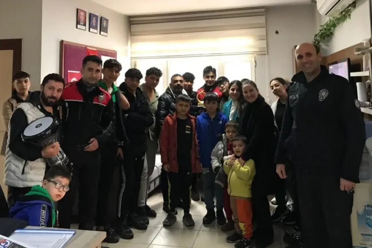 Öğrencilerden Polis Haftası ziyareti