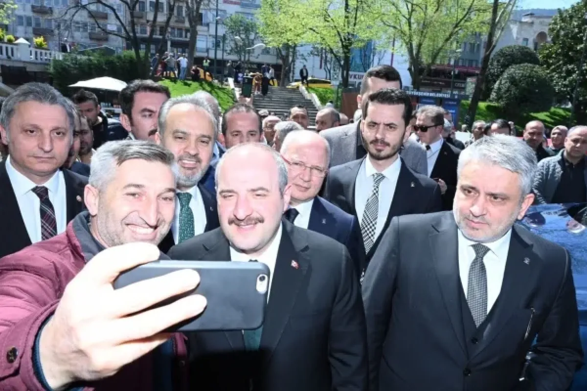 Bakan Varank Togg'la Bursa'da