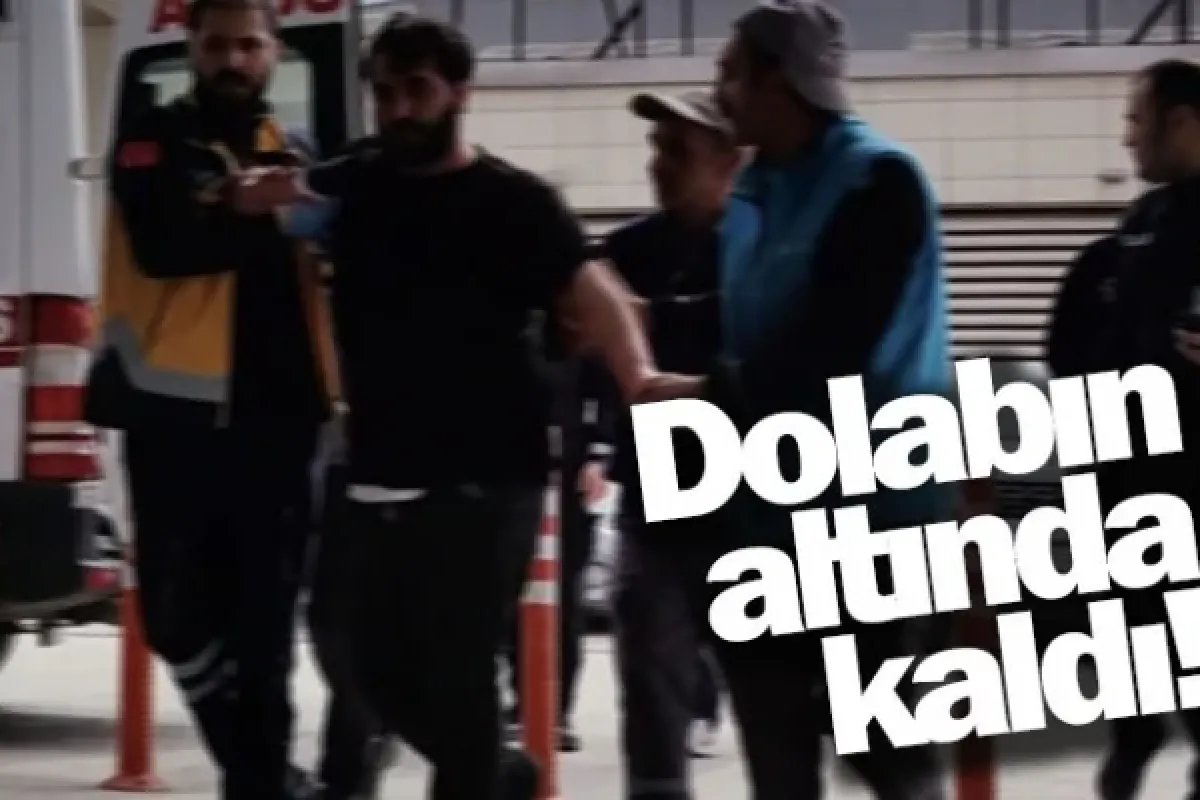 Dolabın altında kaldı!