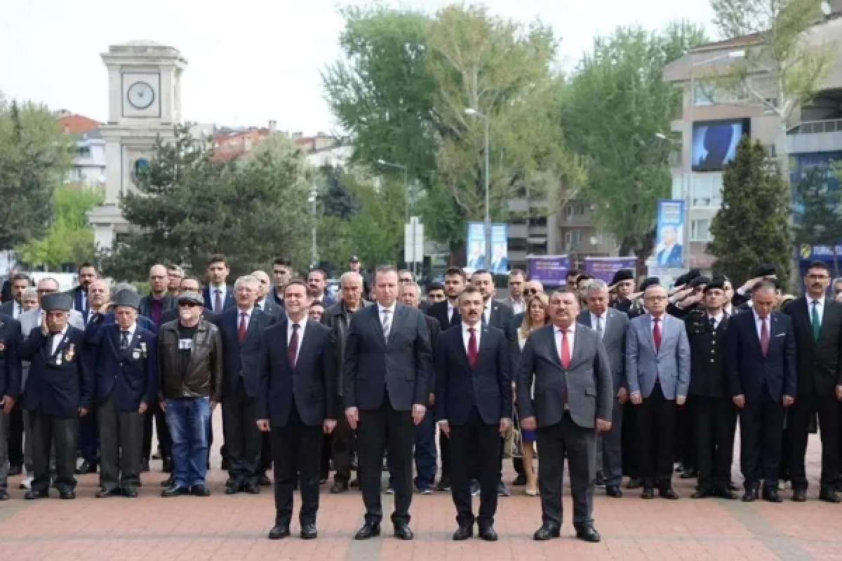23 Nisan Ulusal Egemenlik ve Çocuk Bayramı törenlerle kutlandı