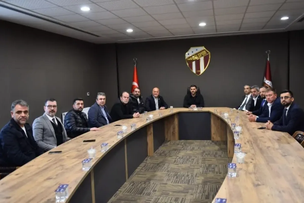 İYİ Parti Spor Komisyonu'ndan İnegölspor'a ziyaret
