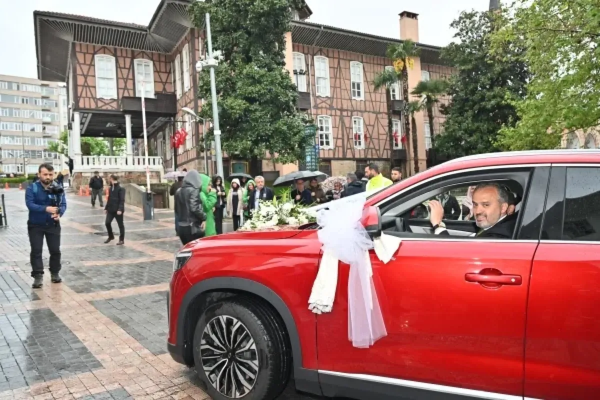 Türkiye’nin otomobili ilk kez gelin arabası oldu