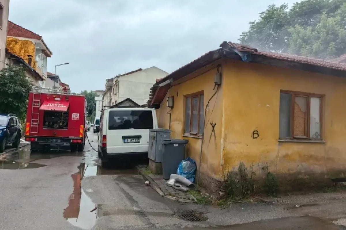 Metruk binada yangın