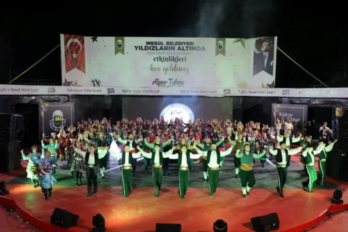Halk Dansları Topluluğundan Muhteşem Gece