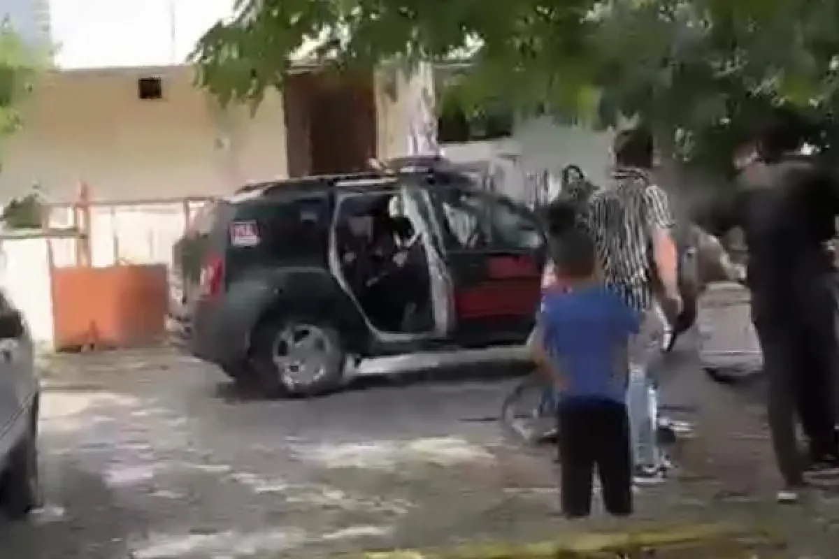 İnegöl'de mahalle sakinleri, hırsızı yakalayıp polise teslim etti