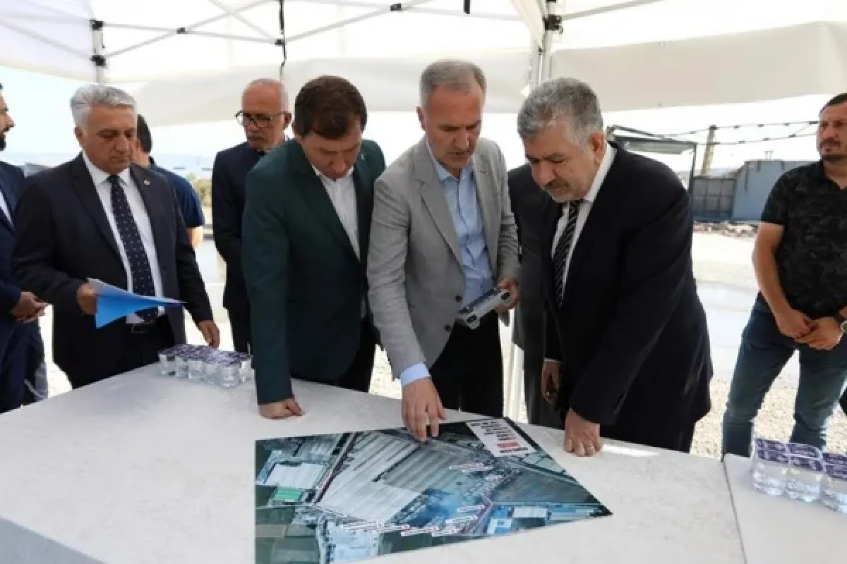 Bakan Yardımcısı Dönmez Yangın Bölgesinde İnceleme Yaptı