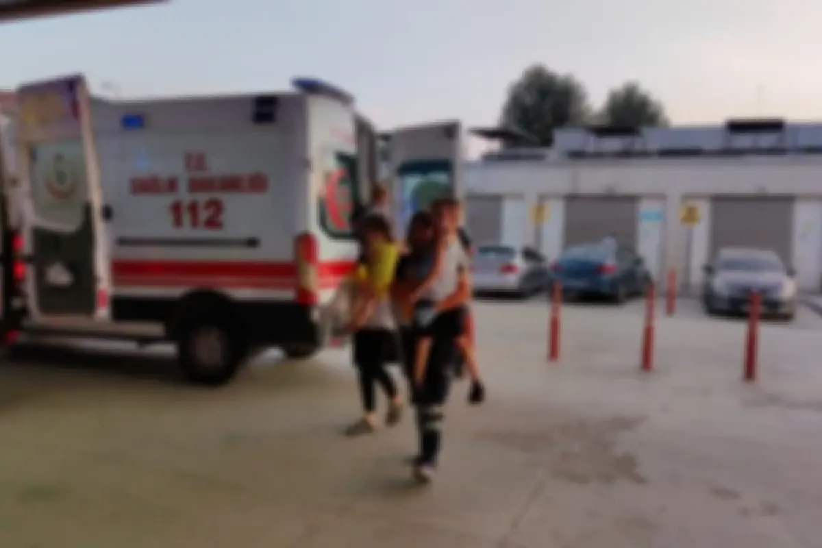 Alanyurt yolunda kaza! Yaralılar var...