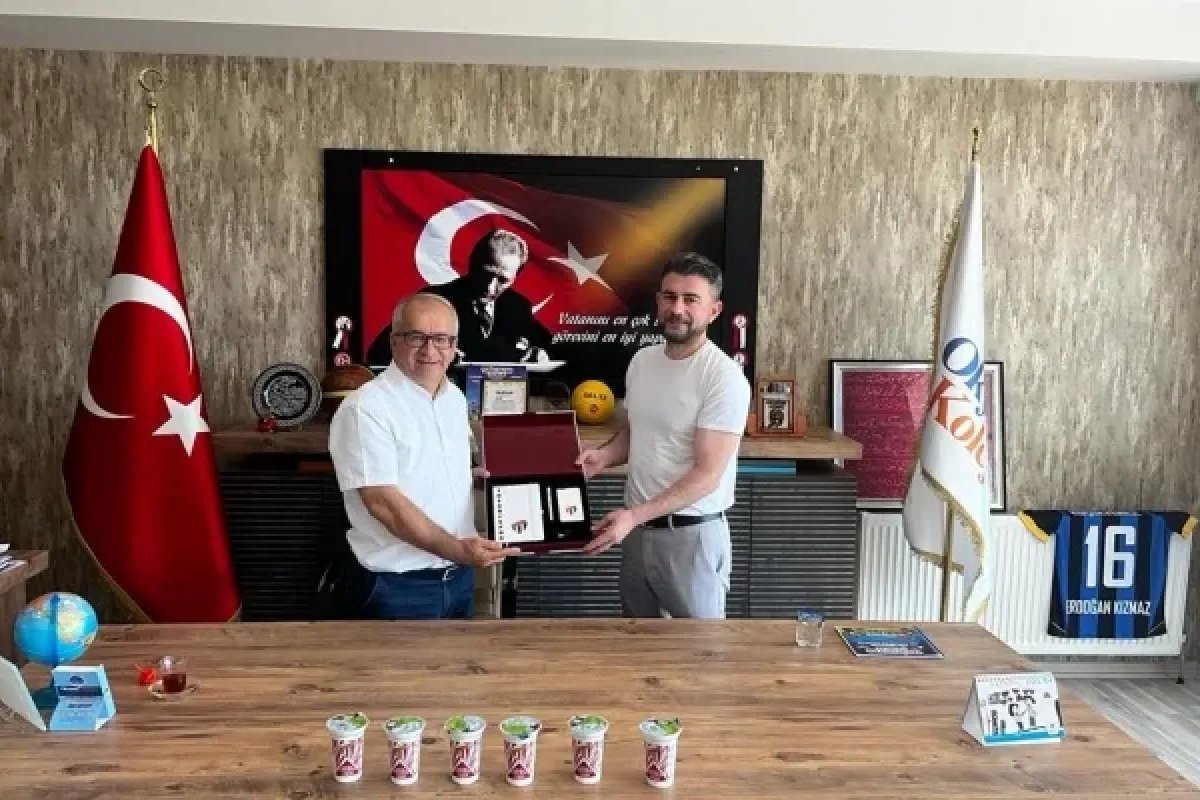 İnegöl’de öğrenciler “Bordo-Beyaz ayran” içecek