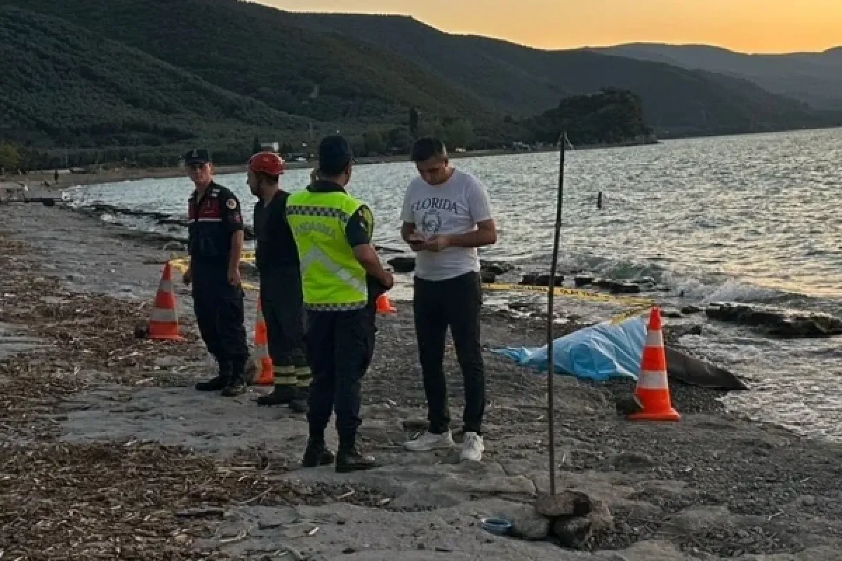 Serinlemek için girdiği İznik Gölü’nde boğuldu