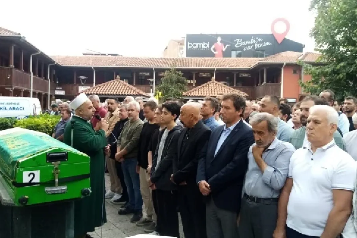 Son yolculuğuna uğurlandı