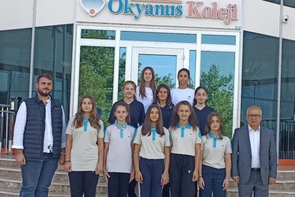 İnegöl Okyanus Koleji'nden Kadın Voleyboluna destek
