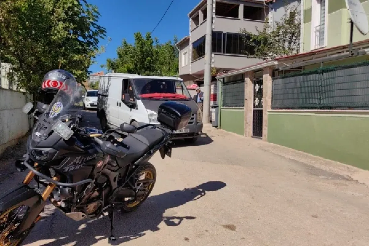 Dolandırıcılar kıskıvrak yakalandı
