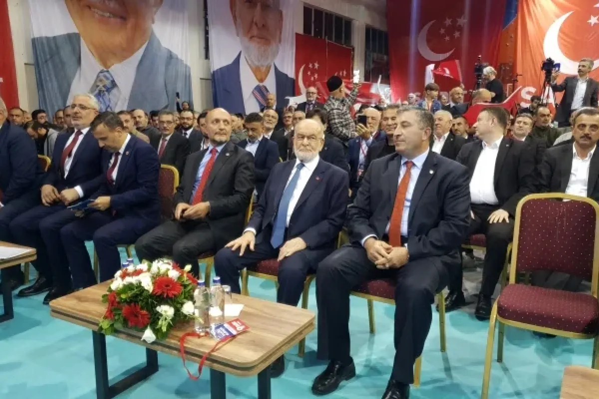 Karamollaoğlu: Dünya'da böyle bir şerefsizlik ilk defa yaşanıyor