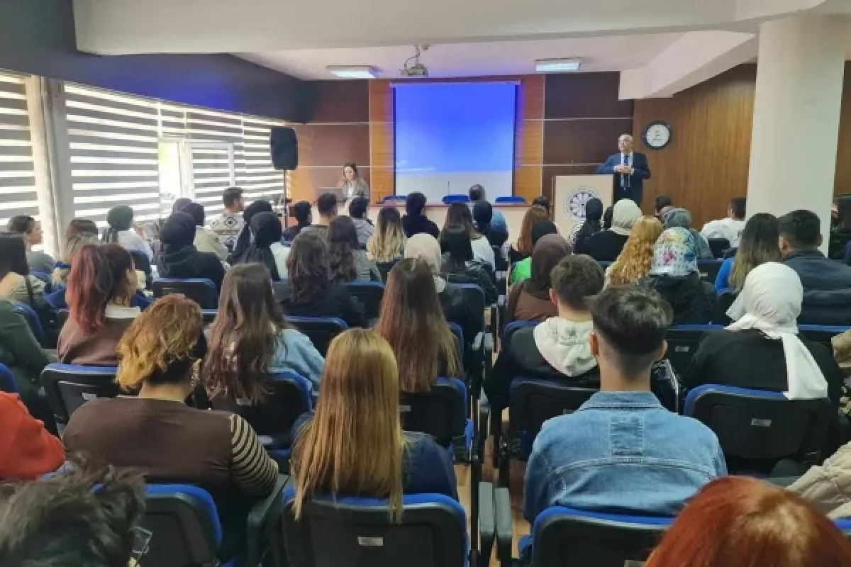 Tecrübelerini öğrencilerle paylaştı