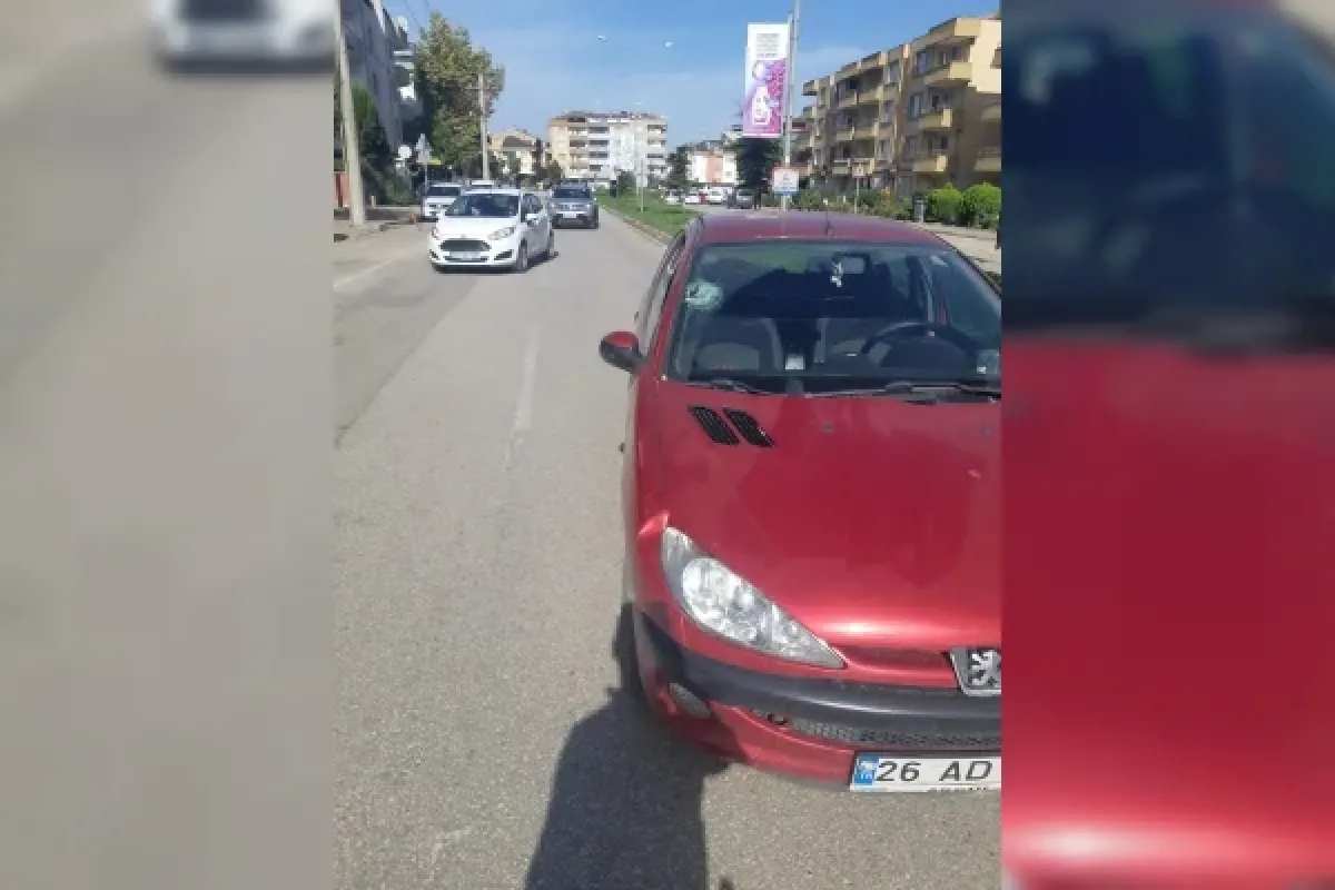 Otomobilin çarptığı genç yaralandı