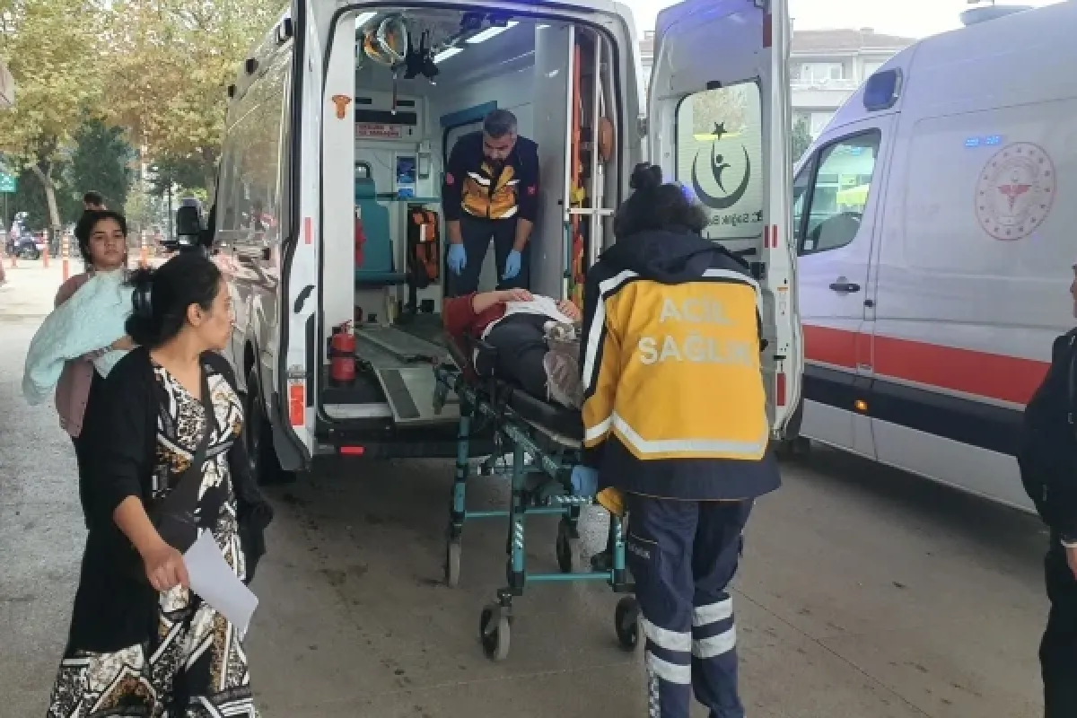 Motosikletler çarpıştı; 3 yaralı